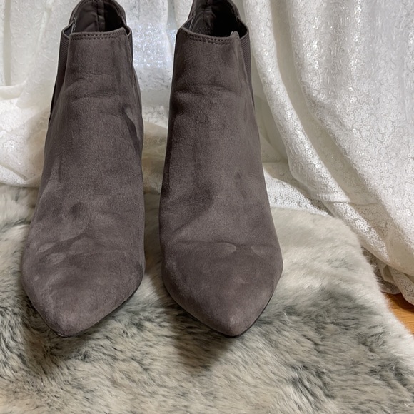 Marc Fisher booties size 7 1/2 M - Picture 5 of 17